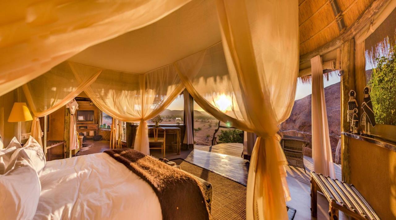 Camp Kipwe Hotel Twyfelfontein Buitenkant foto